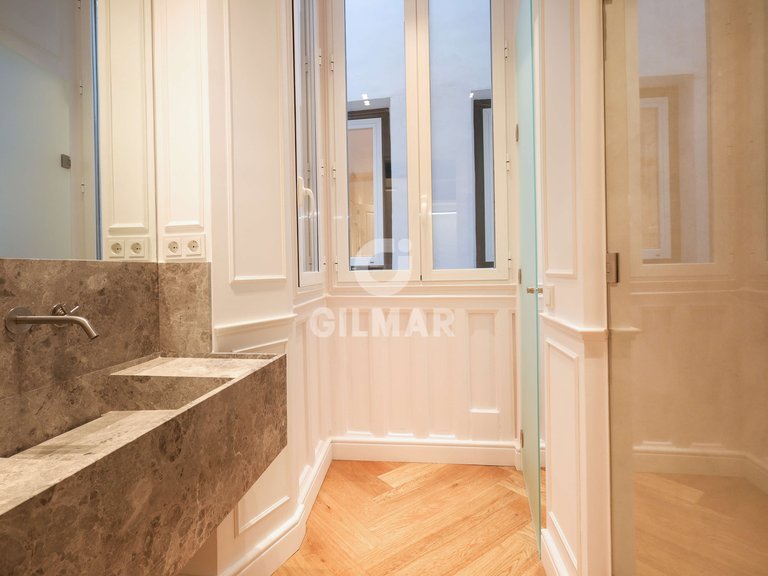 Apartment for Sale in Madrid, Madrid 26