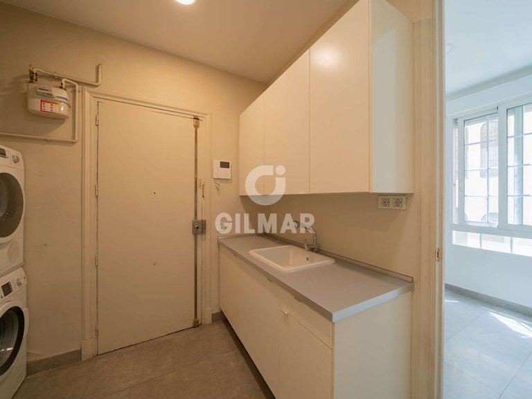 Apartment for Rent in Madrid, Madrid 39