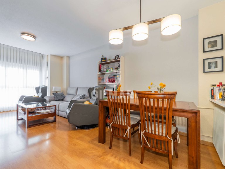 Apartment for Sale in Madrid, Madrid 22