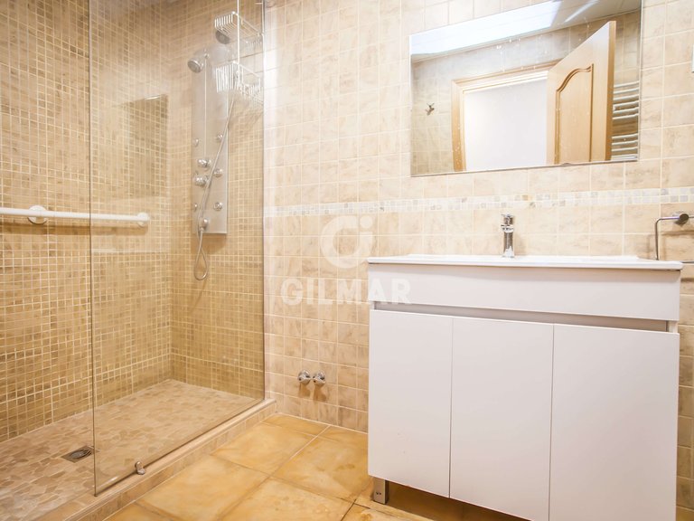 Apartment for Sale in Madrid, Madrid 24