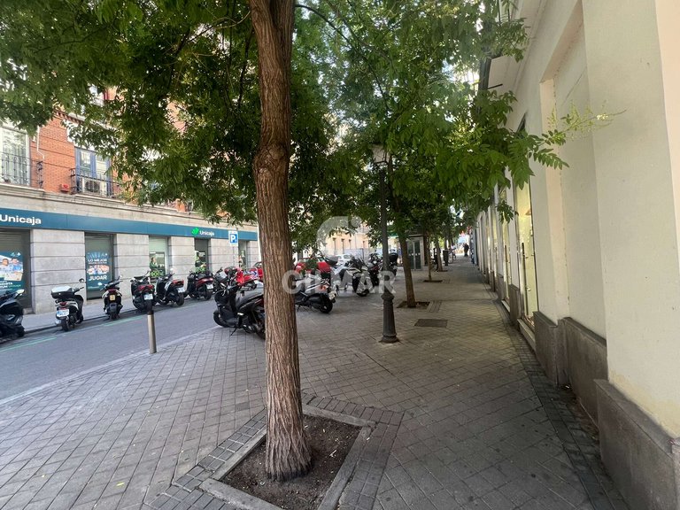 Commercial for Sale in Madrid, Madrid 9