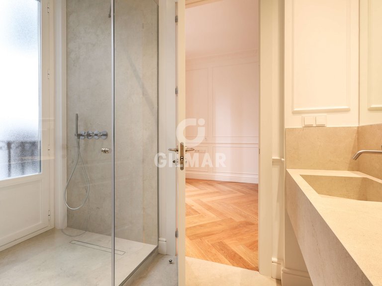 Apartment for Sale in Madrid, Madrid 16