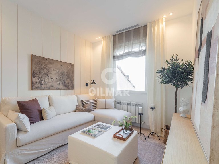 Apartment for Sale in Madrid, Madrid 2