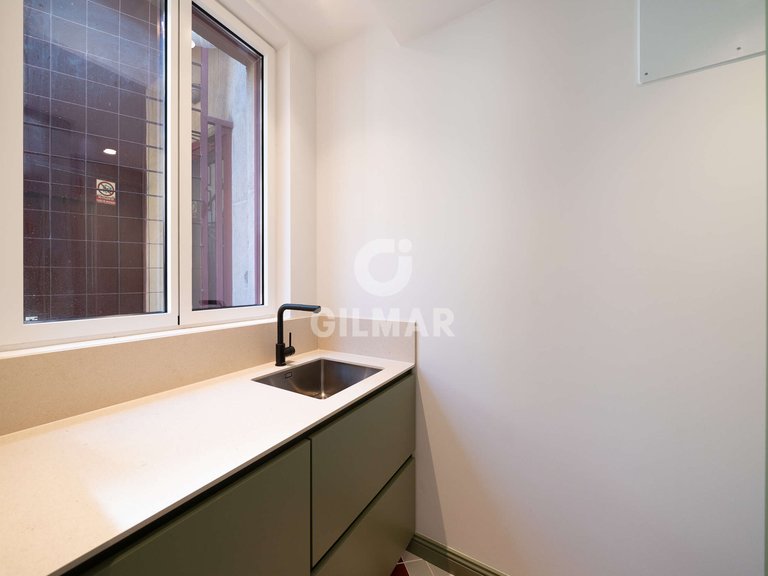 Apartment for Sale in Madrid, Madrid 18