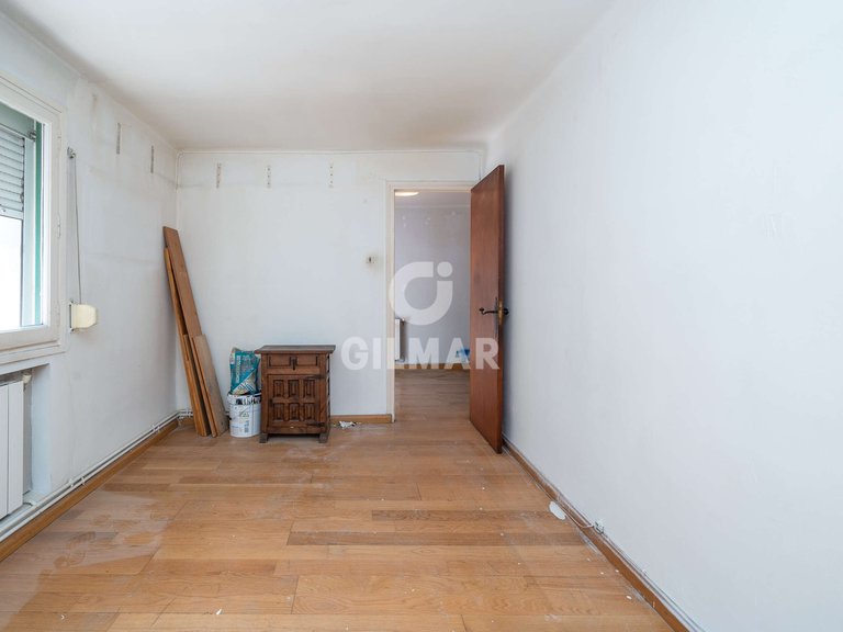 Apartment for Sale in Madrid, Madrid 16