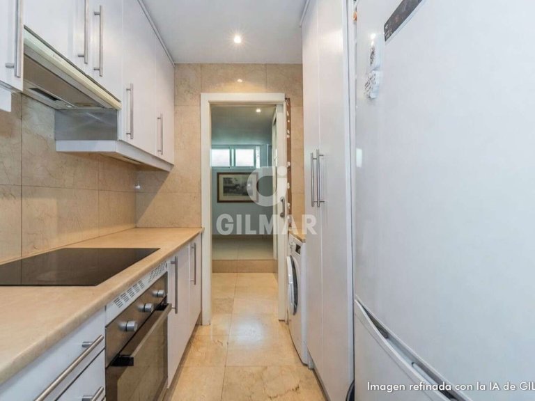 Commercial for Sale in Madrid, Madrid 17