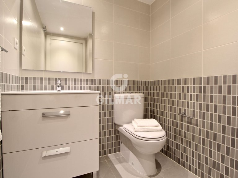 Apartment for Sale in Madrid, Madrid 27
