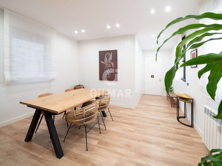 Apartment for Sale in Madrid, Madrid 18