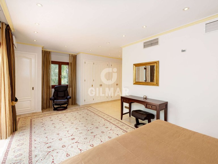 Villa for Sale in Estepona, Malaga 19