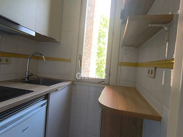 Apartment for Rent in Madrid, Madrid 12
