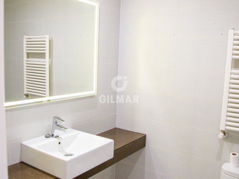 Apartment for Rent in Madrid, Madrid 11