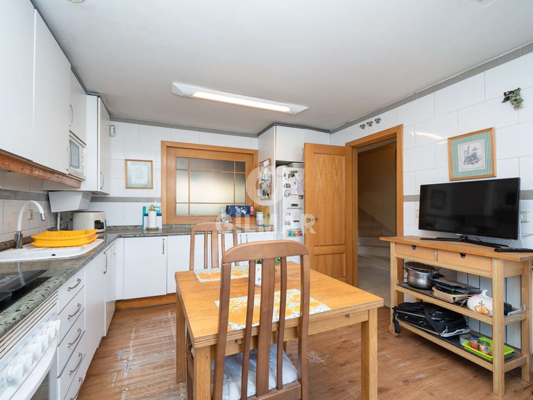 Town House for Sale in Madrid, Madrid 31