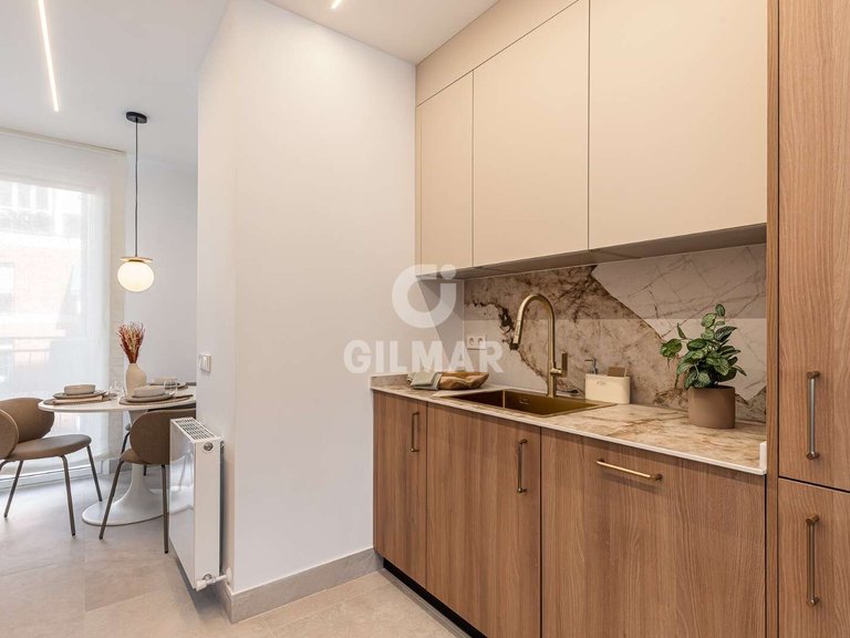 Apartment for Sale in Madrid, Madrid 11