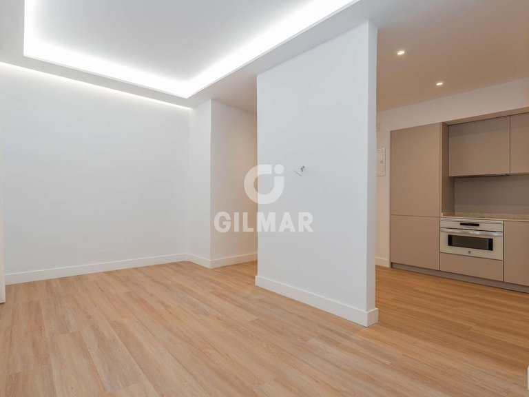 Apartment for Sale in Madrid, Madrid 5