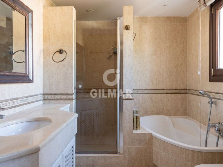 Villa for Sale in Marbella, Malaga 19