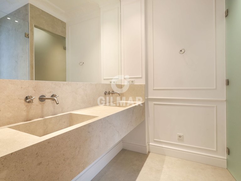 Apartment for Sale in Madrid, Madrid 15