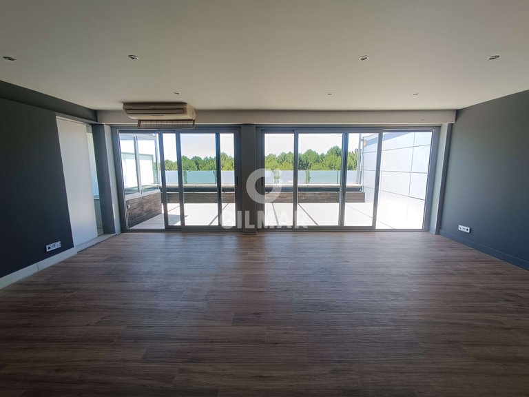 Apartment for Rent in Madrid, Madrid 11