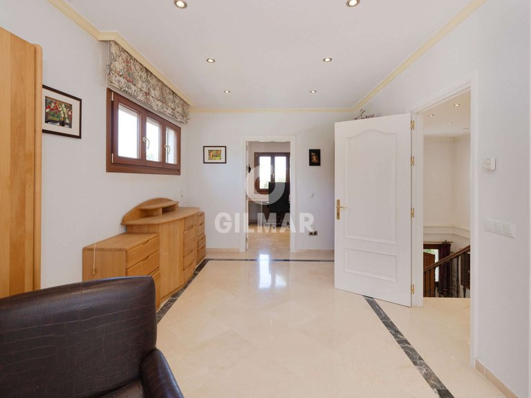 Villa for Sale in Estepona, Malaga 44