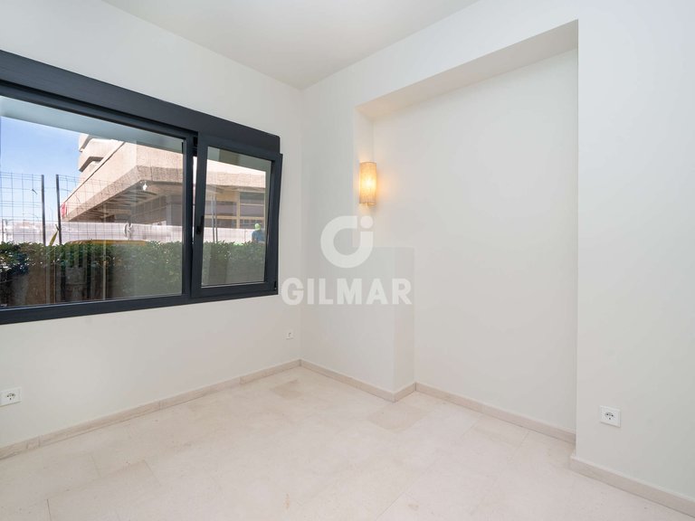 Apartment for Sale in Madrid, Madrid 18