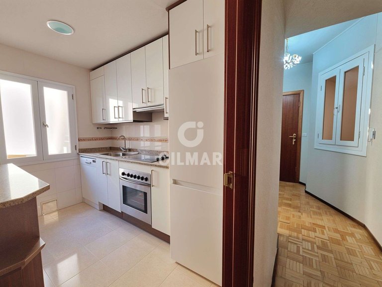 Apartment for Sale in Madrid, Madrid 16