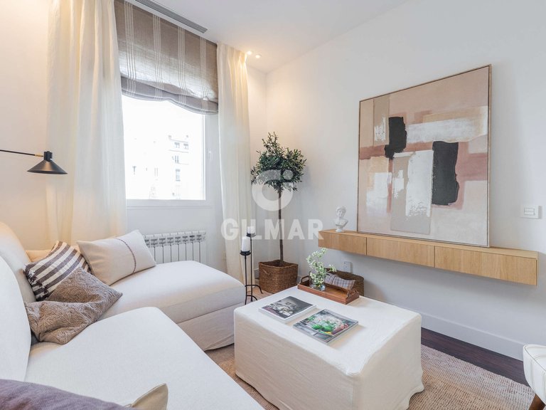 Apartment for Sale in Madrid, Madrid 7