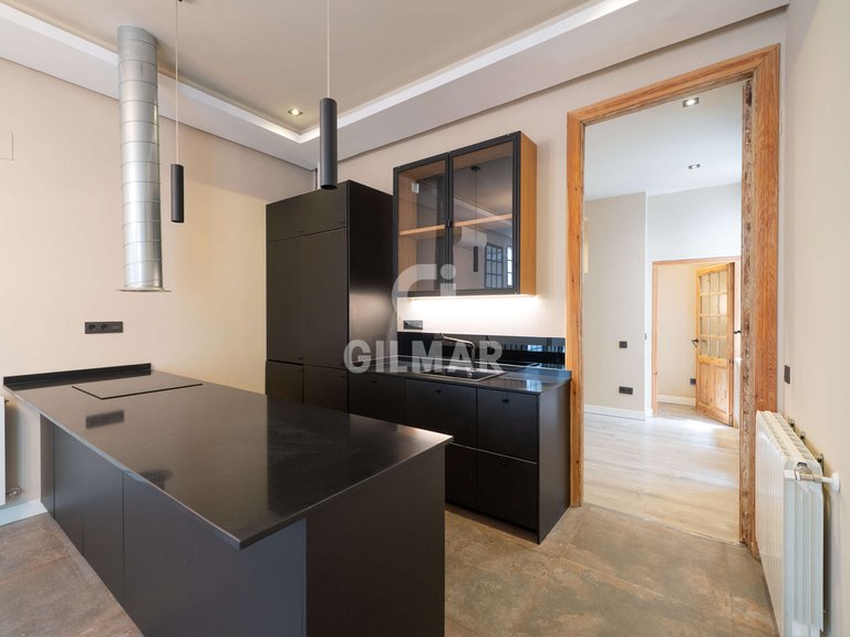 Apartment for Sale in Madrid, Madrid 32