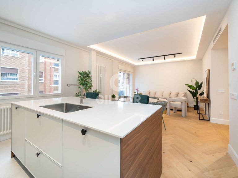 Apartment for Sale in Madrid, Madrid 15