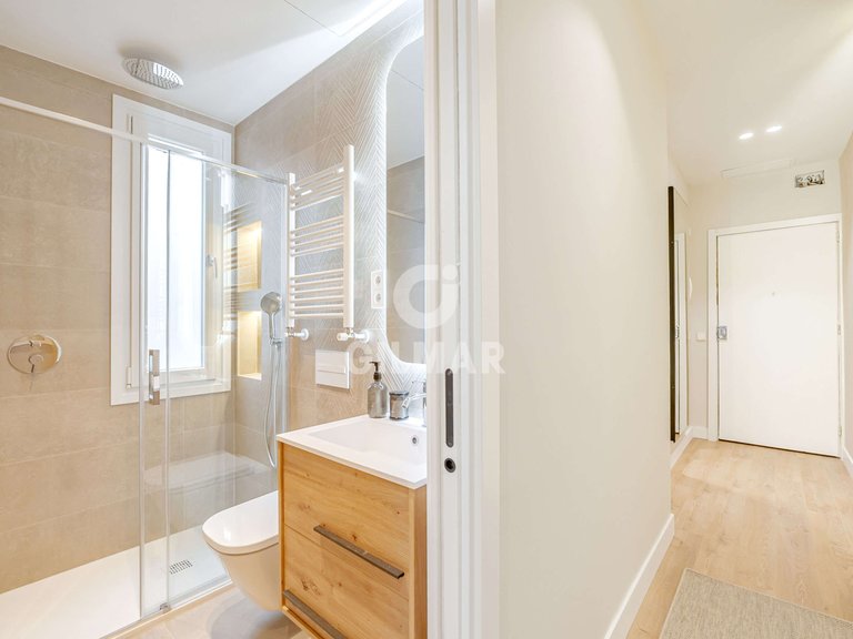 Apartment for Sale in Madrid, Madrid 11