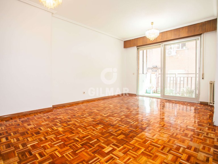 Apartment for Sale in Madrid, Madrid 5