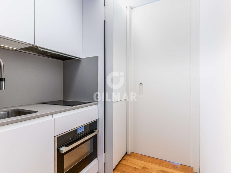 Apartment for Sale in Madrid, Madrid 17