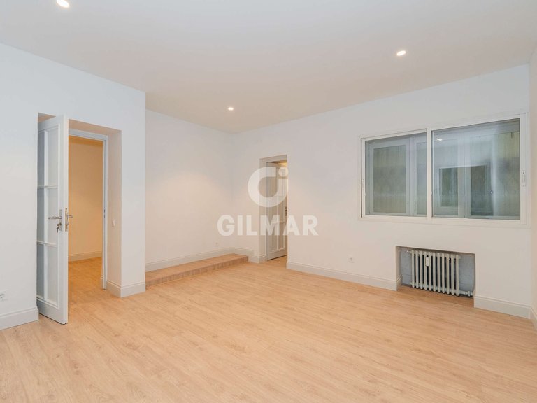 Apartment for Sale in Madrid, Madrid 6