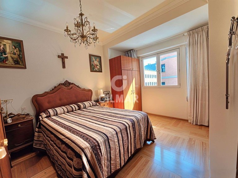 Apartment for Sale in Madrid, Madrid 5