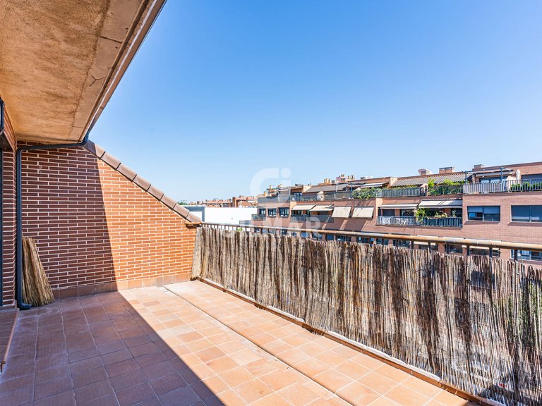 Penthouse for Sale in Madrid, Madrid 28