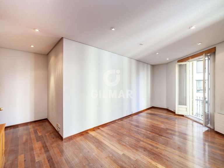 Apartment for Rent in Madrid, Madrid 5