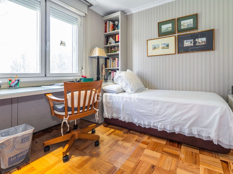 Apartment for Sale in Madrid, Madrid 22