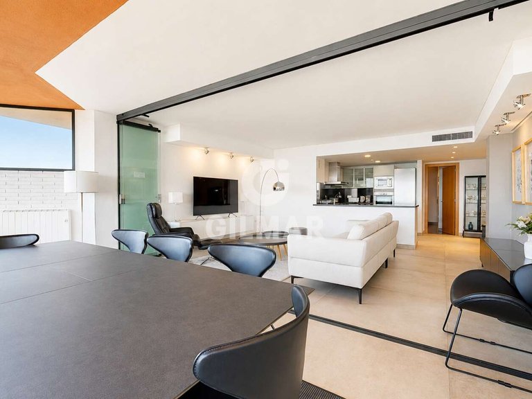 Penthouse for Sale in BenalmÁdena, Malaga 3