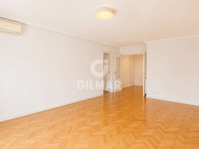 Apartment for Rent in Madrid, Madrid 9