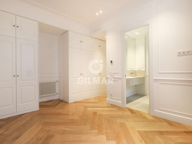 Apartment for Sale in Madrid, Madrid 13