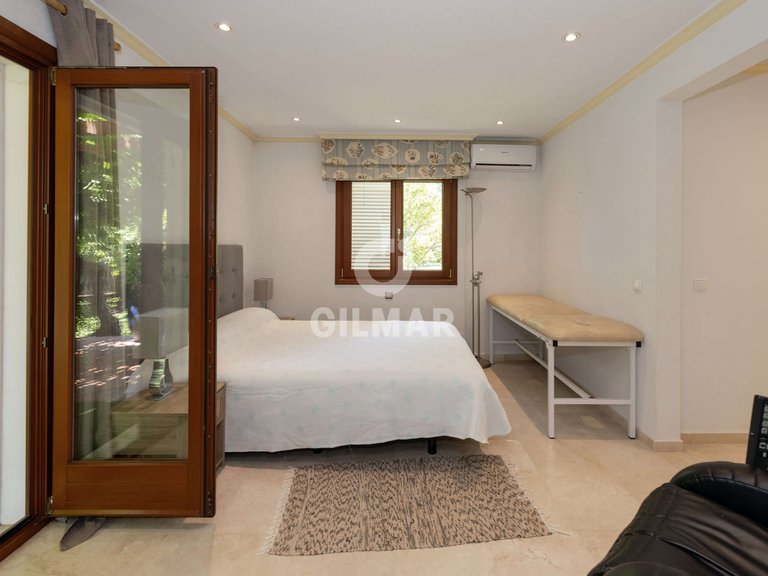 Villa for Sale in Estepona, Malaga 39