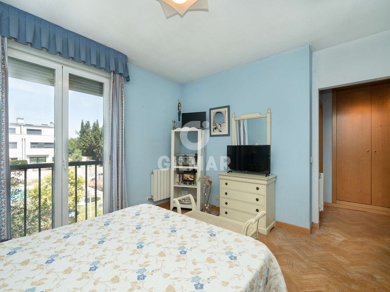 Town House for Sale in Madrid, Madrid 21