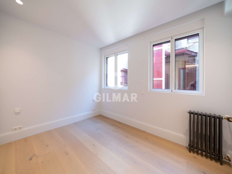 Apartment for Sale in Madrid, Madrid 28