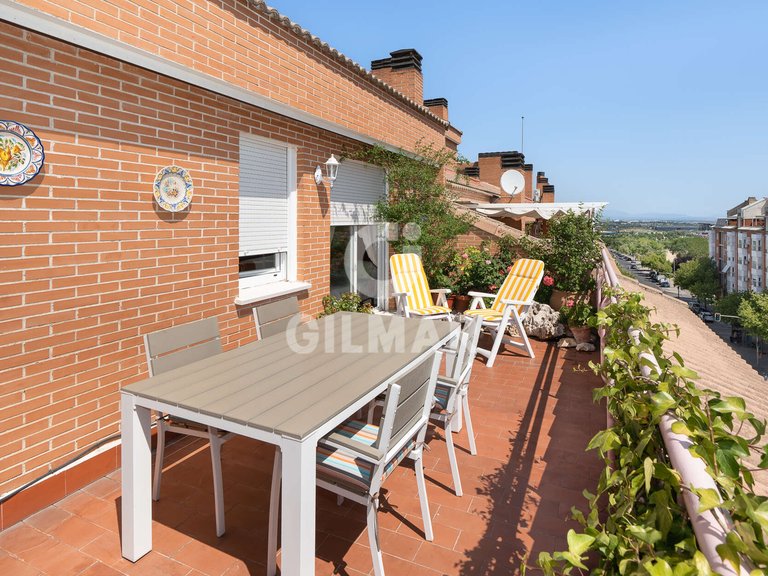 Penthouse for Sale in Madrid, Madrid 2