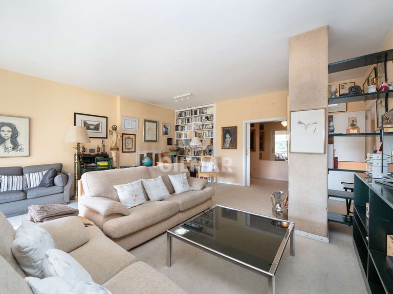Apartment for Sale in Madrid, Madrid 11
