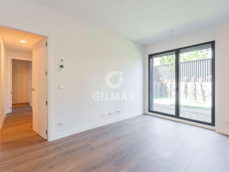 Apartment for Sale in Madrid, Madrid 8