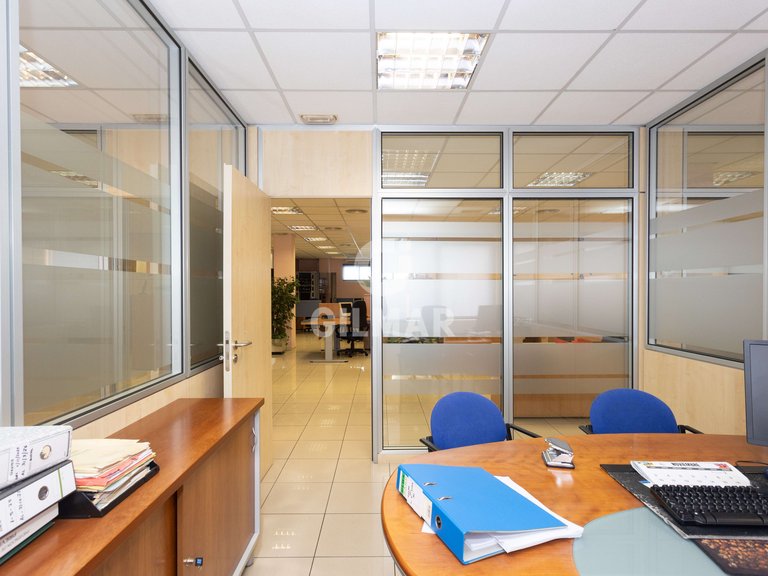 Commercial for Sale in Madrid, Madrid 28