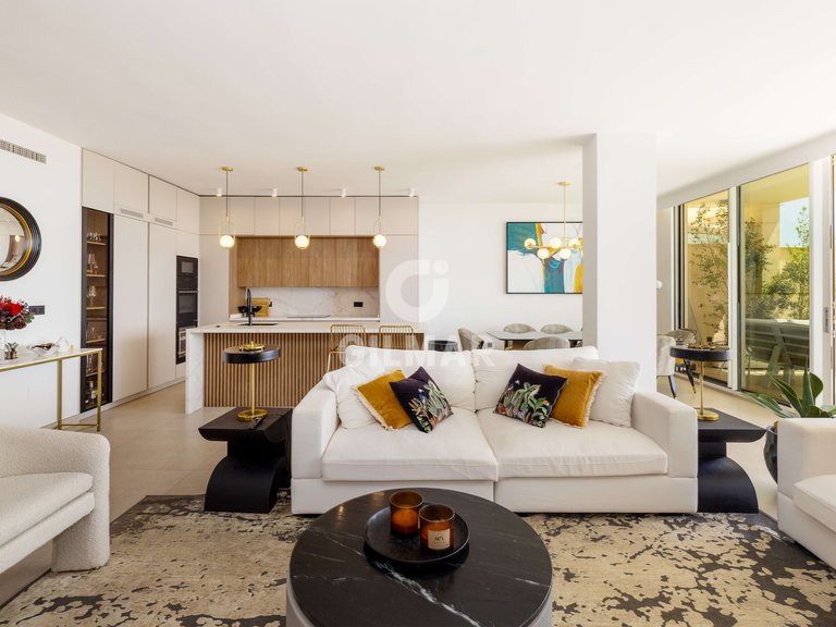 Town House for Sale in BenalmÁdena, Malaga 23