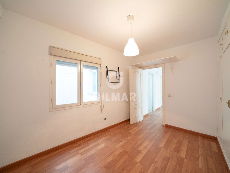 Apartment for Sale in Madrid, Madrid 18