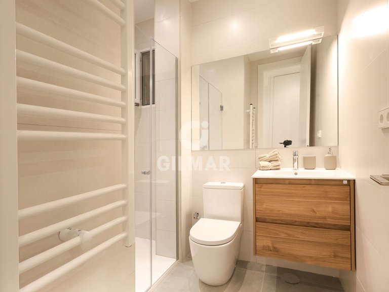 Apartment for Sale in Madrid, Madrid 27