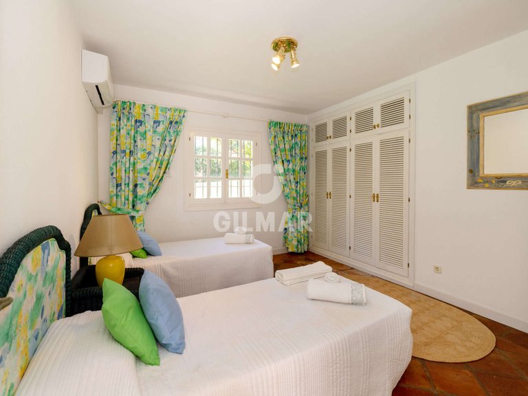 Villa for Sale in MÁlaga, Malaga 38