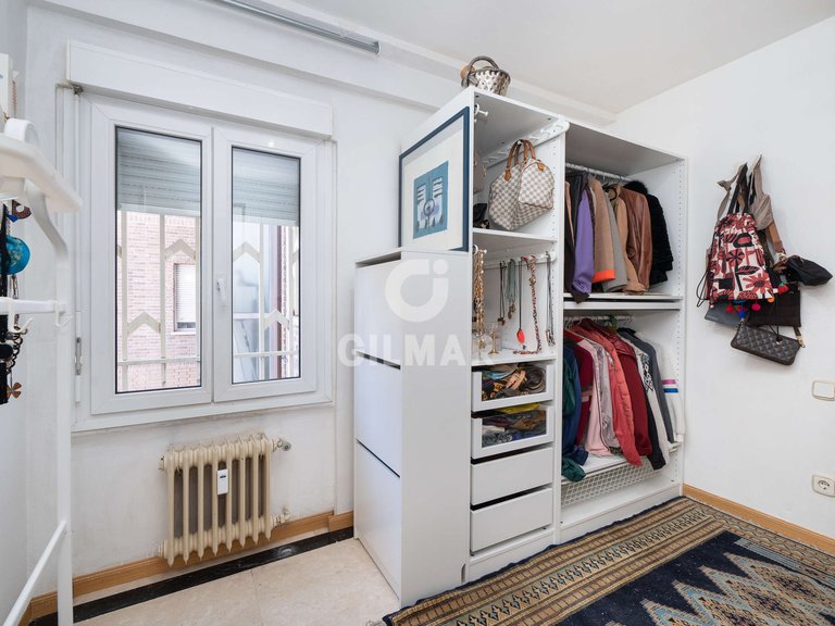 Apartment for Sale in Madrid, Madrid 16